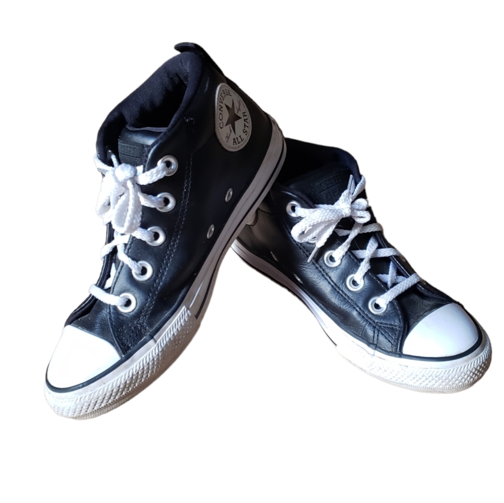 Converse All Stars size 13.5 little kids